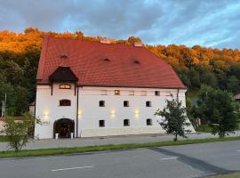 Hotel Spichlerz Pierwszy SPA & WELLNESS: Kazimierz Dolny şehrinde bir otel