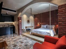 Meteora Heaven and Earth Kastraki premium suites - Adults Friendly, hotel con hidromasaje en Kalambaka