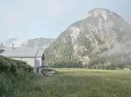 Urban Mountain Chalet with Lake View