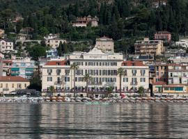 Grand Hotel Alassio Beach & Spa Resort - The Leading Hotels of the World, hotel na plaži u gradu Alasijo