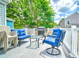 Pet-Friendly Cape Cod Getaway Less Than 1 Mi to Beach, hotel en Dennis Port