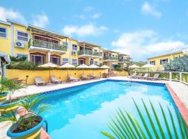 Grooms Beach Villa & Resort, hotel en Saint George