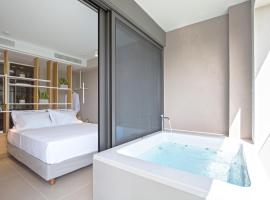 Noemie Luxury Suites, hotel z jacuzziji v v Hanii