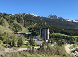 STUDIO aux pieds des pistes - Villard de Lans - Cote 2000, hotel em Villard-de-Lans