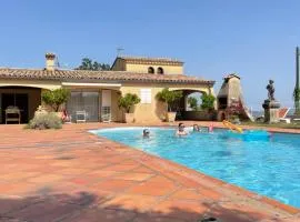 Villa Lazuel, piscine privative chauffée, vue panoramique et jardin clos