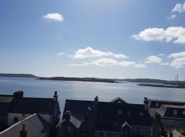 Sea View Cottage, 2 bedrooms with stunning views, dovolenkový dom v destinácii Cobh