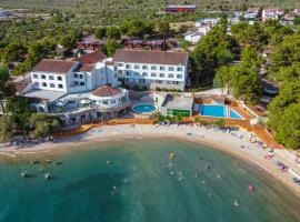 Hotel Miran Pirovac, hotel em Pirovac