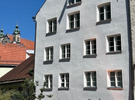 Ferienwohnung Lechraum in Landsberg am Lech, hotel u gradu 'Landsberg am Lech'