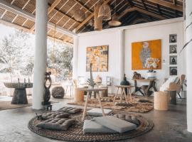 The Living Room Siargao، فندق يسمح بالحيوانات الأليفة في جنرال لونا