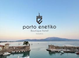 Porto Enetiko, hotel ob plaži v mestu Nafpaktos