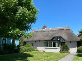 Thatch Cottage, East Boldre nr Beaulieu and Lymington, khách sạn ở Brockenhurst