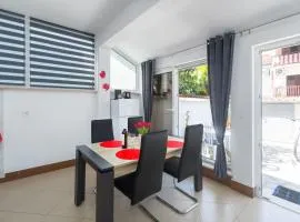 Family Apartment Romina