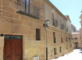 Apartamentos La Camelia