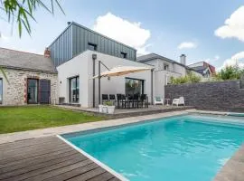 Belle maison familiale contemporaine avec piscine