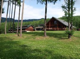 Log Hotel Larch Lake Kanayama, ריוקן בMinamifurano