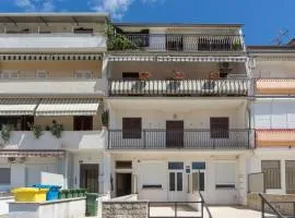 Apartments with a parking space Vrsar, Porec - 18912