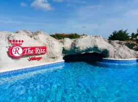 The Ritz Village, hotel en Willemstad