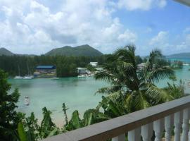 Belle Rose Vue guest house, casa de hóspedes em Baie Sainte Anne