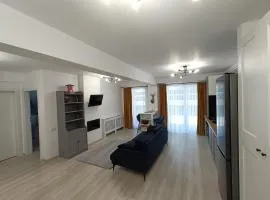 Apartament rafinat cu grădină privată