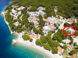 Apartments and rooms by the sea Brela, Makarska - 6056, hotel en Brela