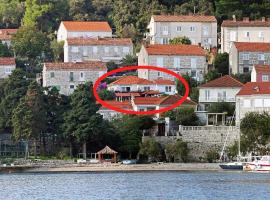 Apartments by the sea Korcula - 9321, מלון בקורצ'ולה