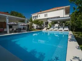 Seaside apartments with a swimming pool Orebic, Peljesac - 14644