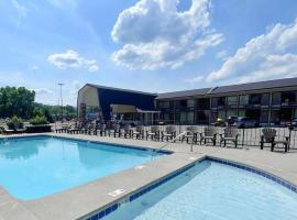 Travelodge by Wyndham Pigeon Forge Dollywood Lane, готель у місті Піджен-Фордж