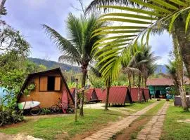 BASE CAMP, Guest House, Surf House , Itamambuca, Ubatuba