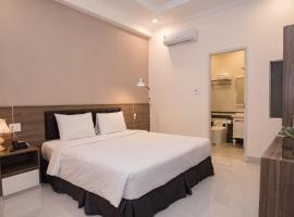 Amora Hotel & Apartment، فندق في فنغ تاو