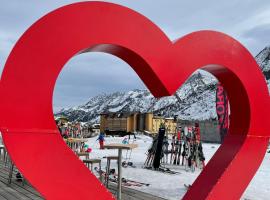 Grand Hotel Miramonti, hotelli kohteessa Passo del Tonale