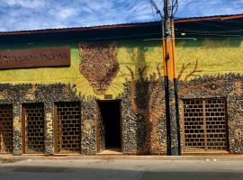 Refugio del Jaguar, lággjaldahótel í Medellin