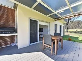 Ironbark Hill Villa 1 Tyrian