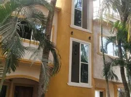 Rosean Homestay Self Service Apartments