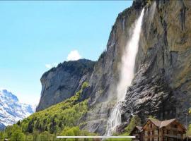 Breathtaking Waterfall Apartment nr 3, hotel v destinaci Lauterbrunnen