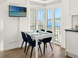 Sea Light Apartment Sesimbra. 2 bedrooms, 6 guests