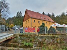 Penzion U Vyhlídky, Hotel in Chřibská