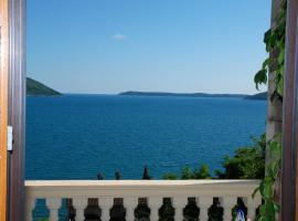 Garni Hotel Bokeška Noć, hotel v Herceg-Novem