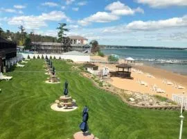 The Beach Haus - Traverse City