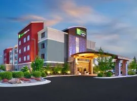 Holiday Inn Express Hotel & Suites Butte, an IHG Hotel