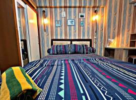 Sailor Studio 1BR + Fast Wifi+ Netflix at Greenbay Pluit, hotel v destinácii Jakarta