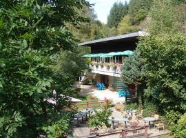 Chalet du Montal, hotel v mestu Dun-les-Places