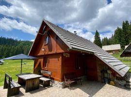 Cosy Chalet on Pokljuka - Brunarica Tinkara, mökki kohteessa Zgornje Gorje