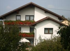 Haus Stuttgart, Hotel in Obernberg am Inn