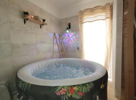 Villa 6 couchages spa privatif, accès direct mer, piscine, vila u gradu Le Barkares