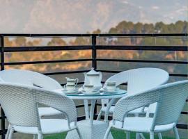 The Himalayan Roots I Serviced Apartments I Pvt Balcony I Kasauli I By Exotic Stays, Hotel in Kasauli