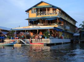 Las Olas Hotel, hotel v destinácii Bocas Town