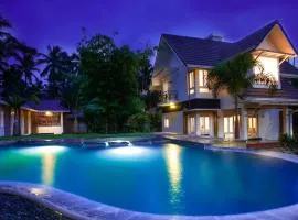 Royad Calicut Farm House - Premium Villa with Pool Inside a Farm