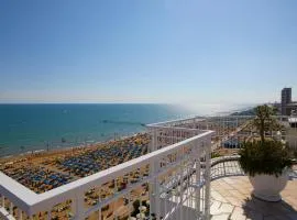 Termini Beach Hotel & Suites