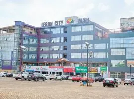 Legon City Mall Short Stay Apartments for Business and Vacation - East Legon