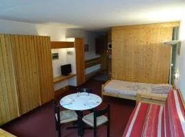 Studio cosy 3 pers à Arc 1600 - Ski aux pieds, proche commerces, balcon Sud, parking et Wifi inclus - FR-1-411-421